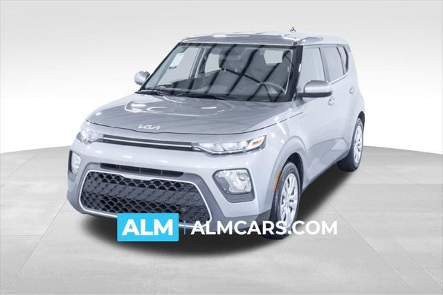 2022 kia soul lx