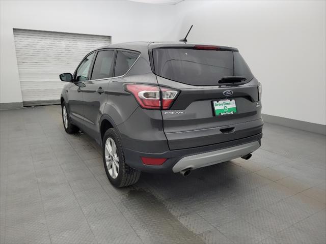 2017 ford escape se