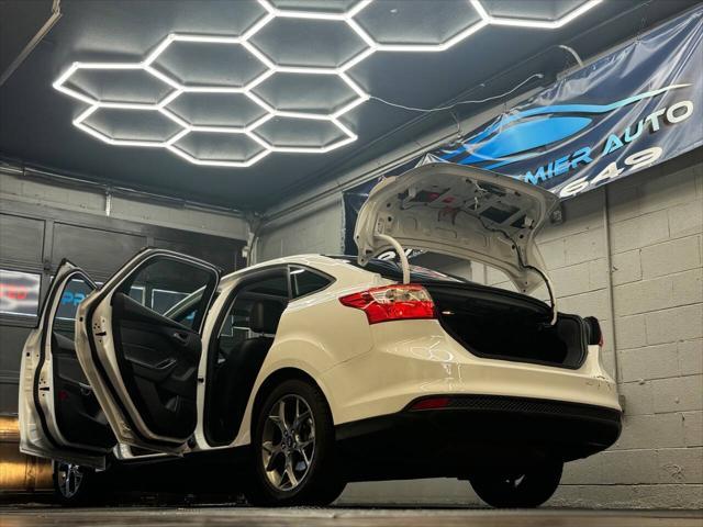 2013 ford focus se