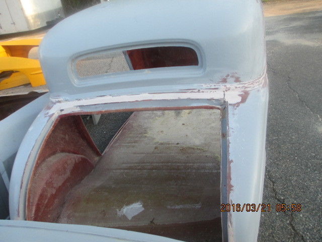1932 ford 3-window vintage fiberglass replica body with 2" chop