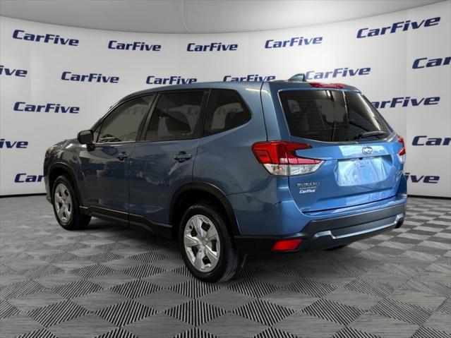 2022 subaru forester base