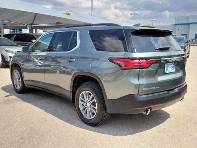 2022 chevrolet traverse lt leather