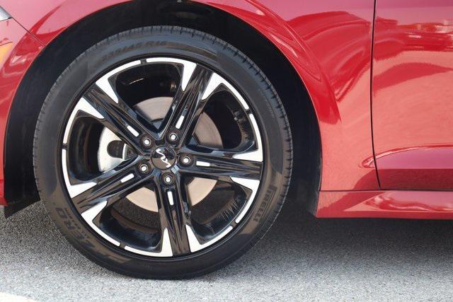 2022 kia k5 gt-line