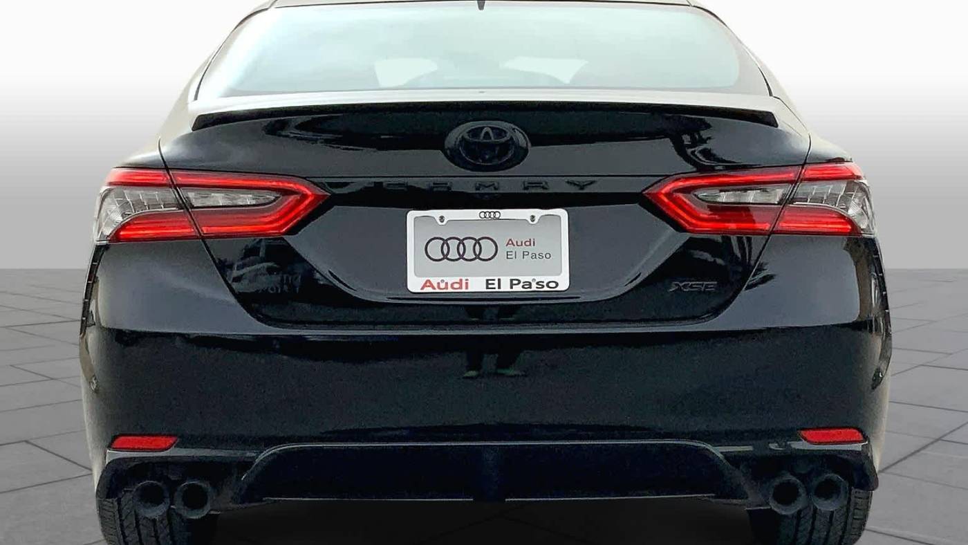 2021 toyota camry xse