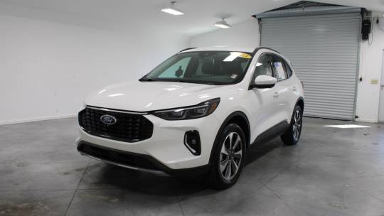 2023 Ford Escape platinum series