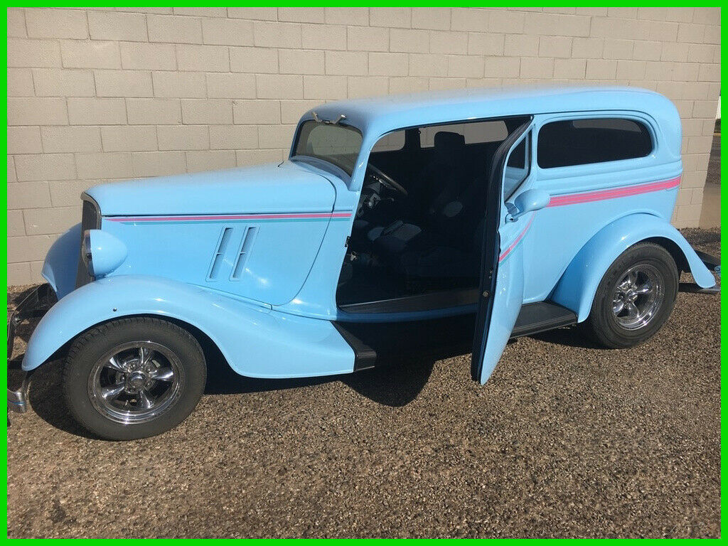 1933 ford sedan 2 door classic coupe 350ci v8 3 speed automatic rwd