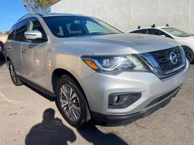 2018 nissan pathfinder sv