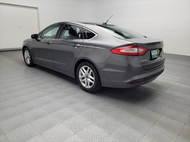 2016 ford fusion se