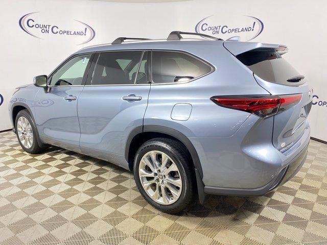 2022 toyota highlander limited