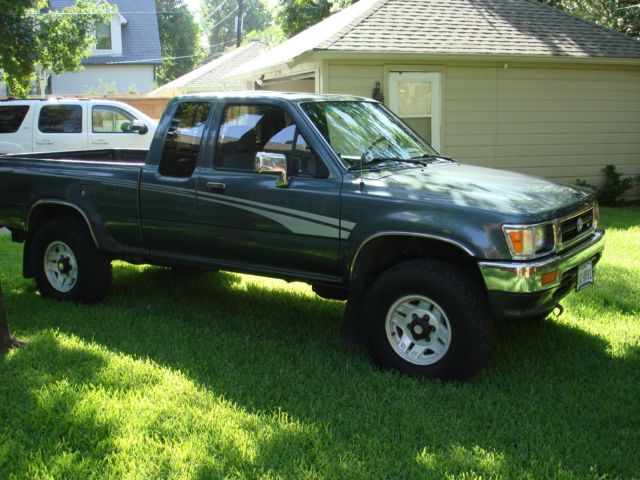 1993 toyota pickup sr% extra cab 4x4