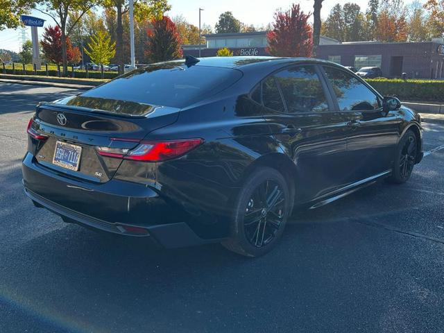 2025 toyota camry se