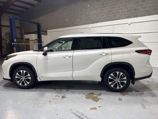 2020 toyota highlander hybrid xle