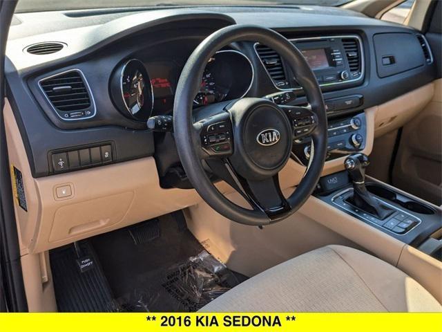 2016 kia sedona lx