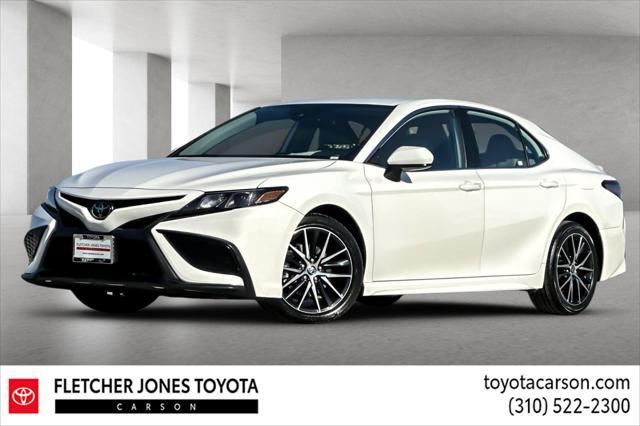 2021 toyota camry se
