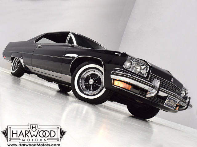 incredible original car, loaded with options, awesome color combination