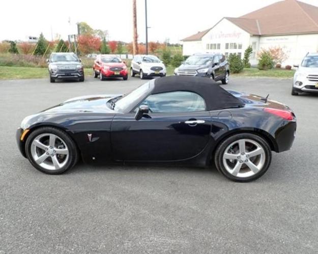 2007 pontiac solstice base 2dr convertible for sale in bangor, maine