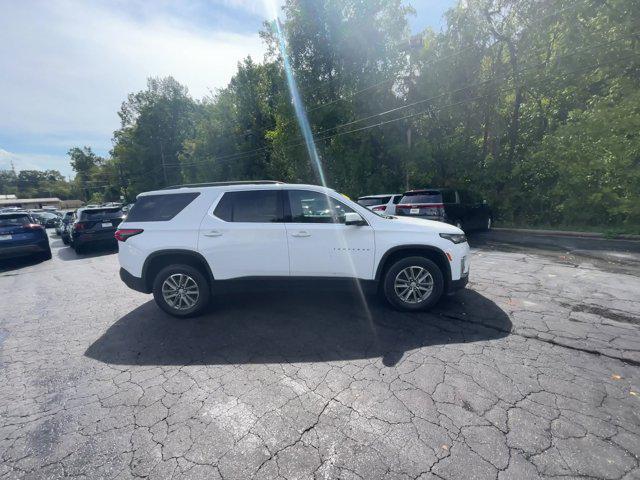 2023 chevrolet traverse lt cloth