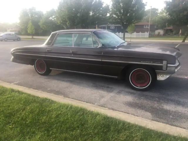 1961 oldsmobile super 88 4 door hardtop