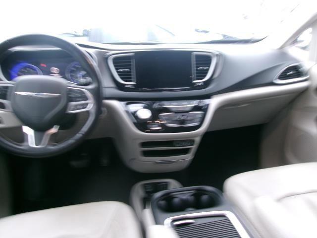 2021 chrysler pacifica touring l