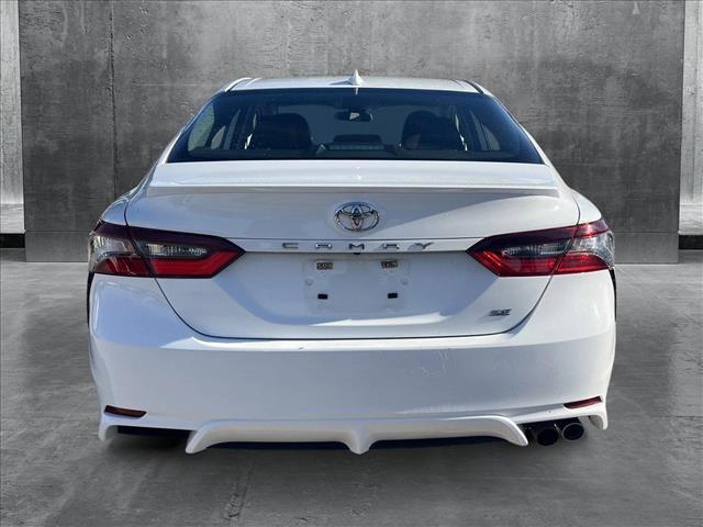 2022 toyota camry se