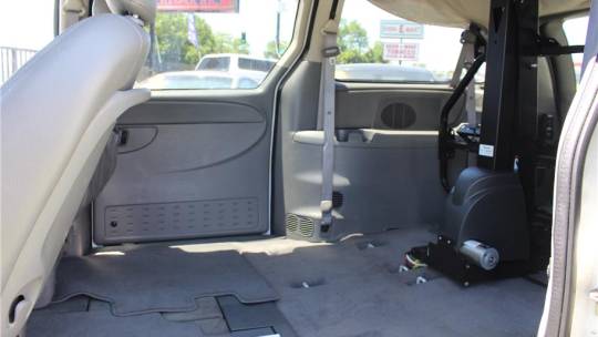 2006 Chrysler Town & Country
