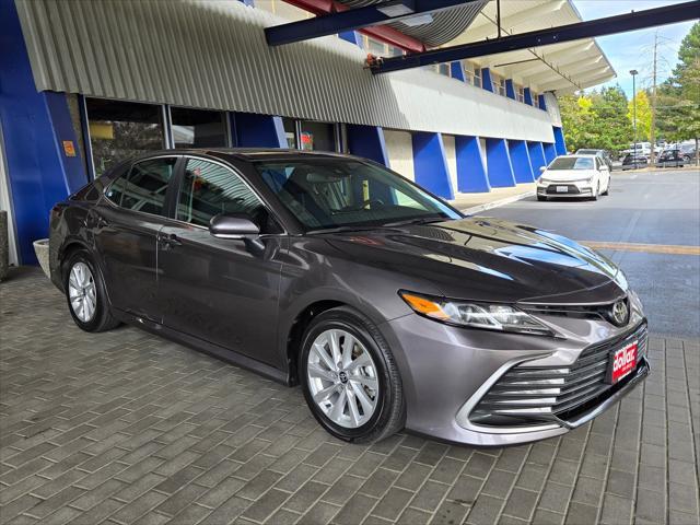 2023 toyota camry le