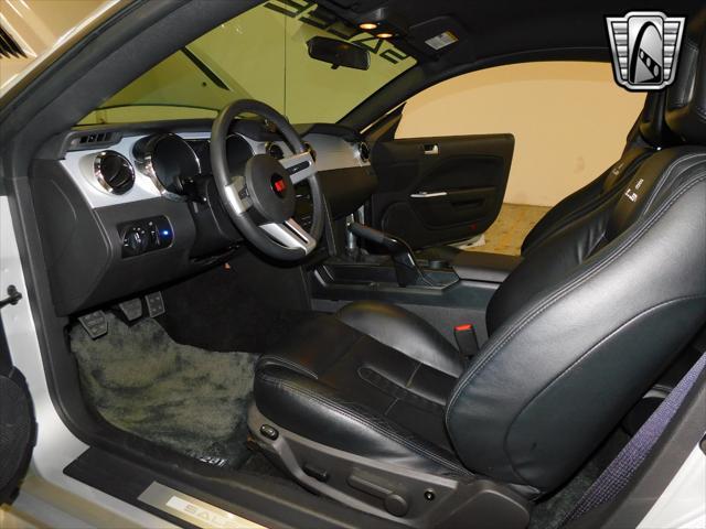 2005 ford mustang gt