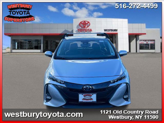 2022 toyota prius prime limited