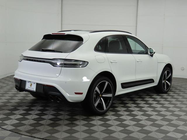 2024 porsche macan base