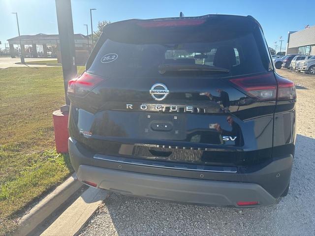 2021 nissan rogue sv