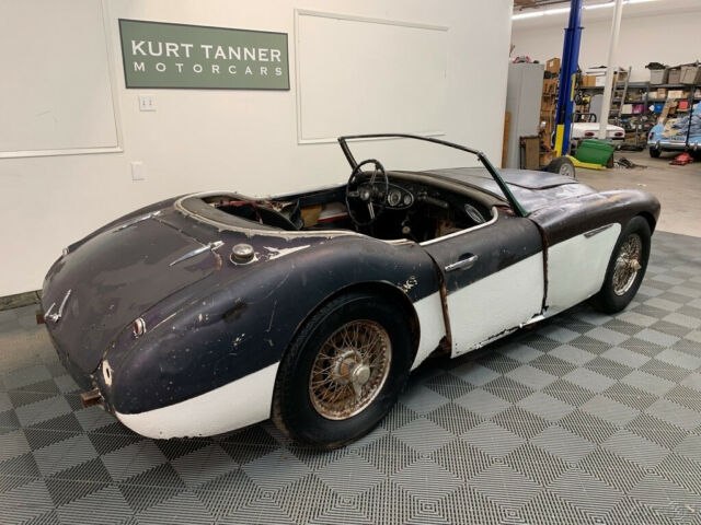 1959 austin healey 3000 mk1 bt7. old english whte complete car for restoration