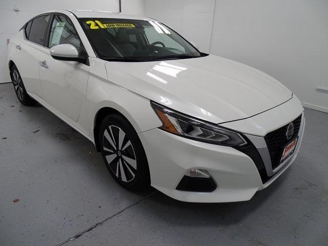 2021 nissan altima 2.5 sv