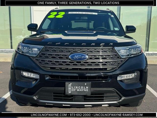 2022 ford explorer xlt