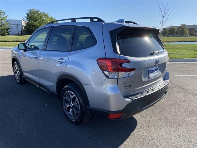 2023 subaru forester premium