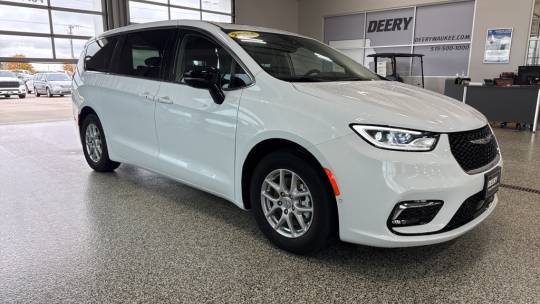 2024 Chrysler Pacifica