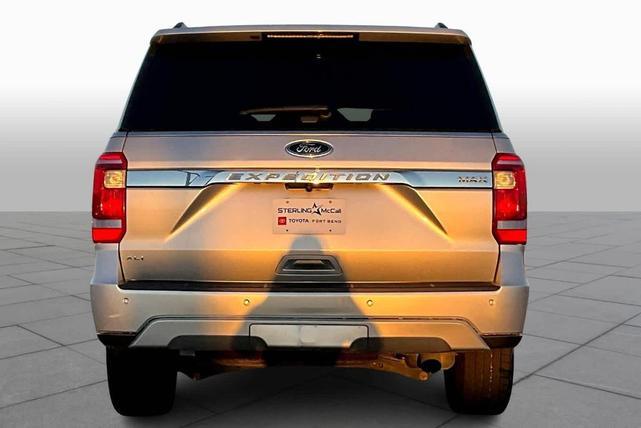 2019 ford expedition max xlt