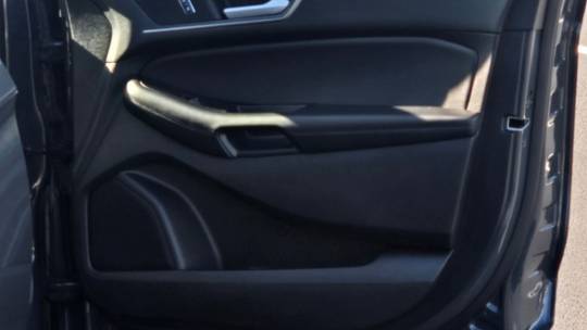 2021 Ford Edge