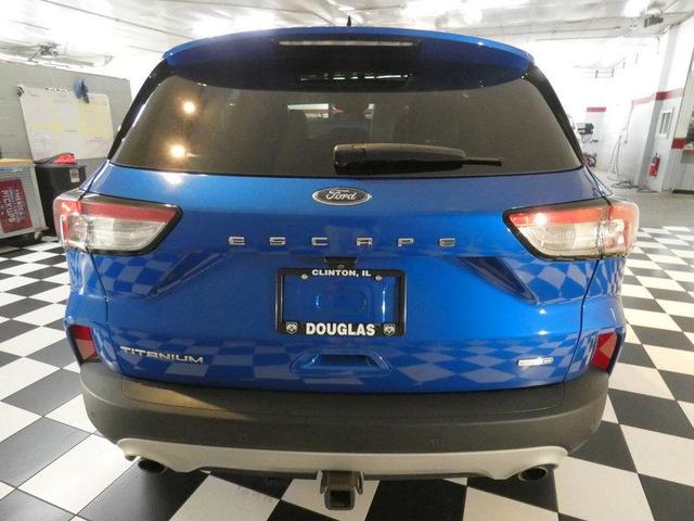 2020 ford escape titanium