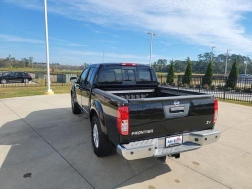 2015 nissan frontier in milwaukee, wisconsin