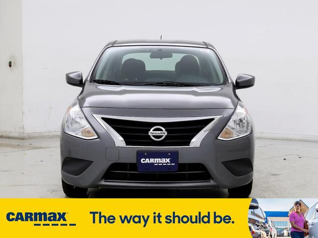 2016 nissan versa sv