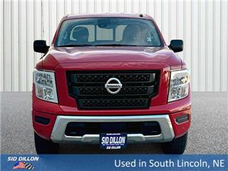2021 Nissan Titan sv