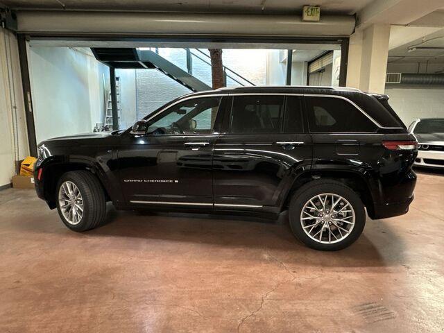 2023 jeep grand cherokee 4xe summit