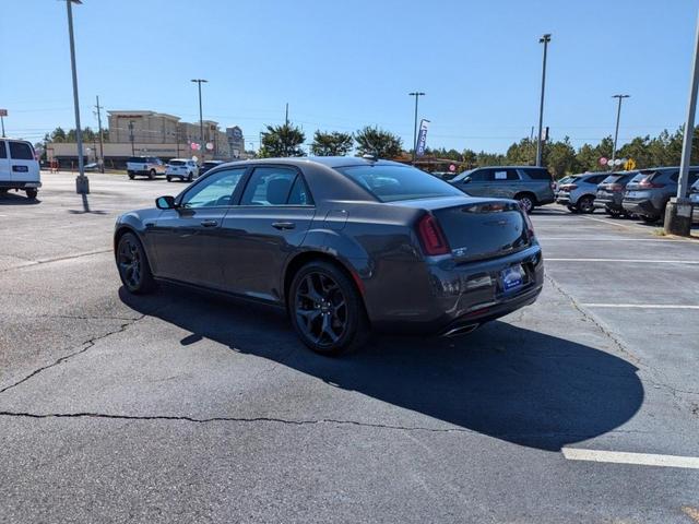 2023 chrysler 300 s