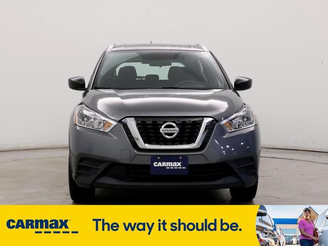 2019 nissan kicks s