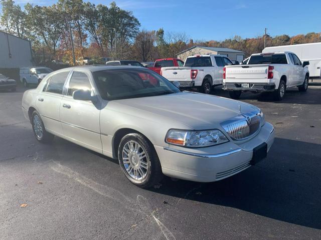 2006 lincoln town car designer series