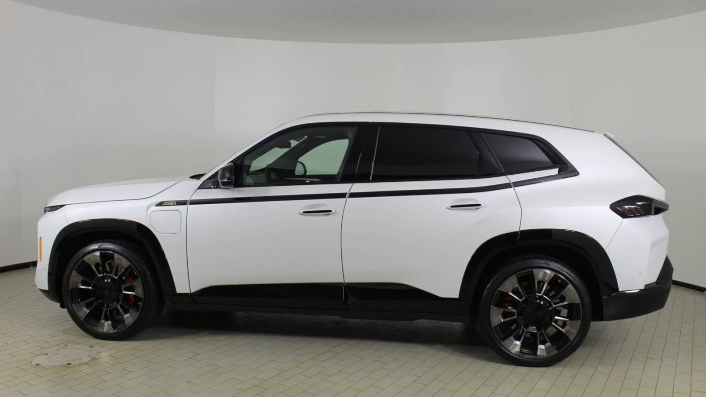 2024 bmw xm base