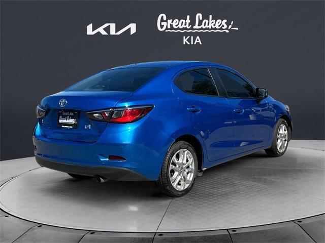 2018 toyota yaris ia base