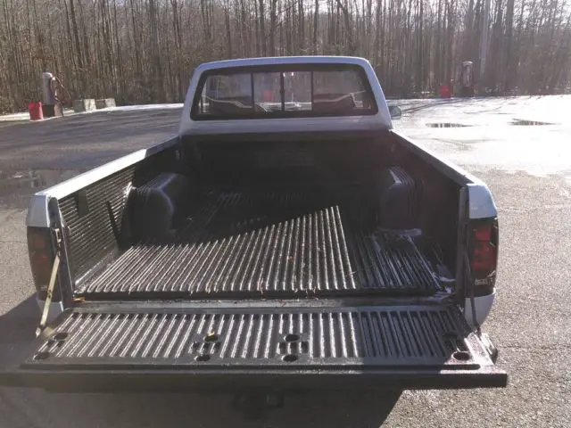 1990 toyota hilux pickup