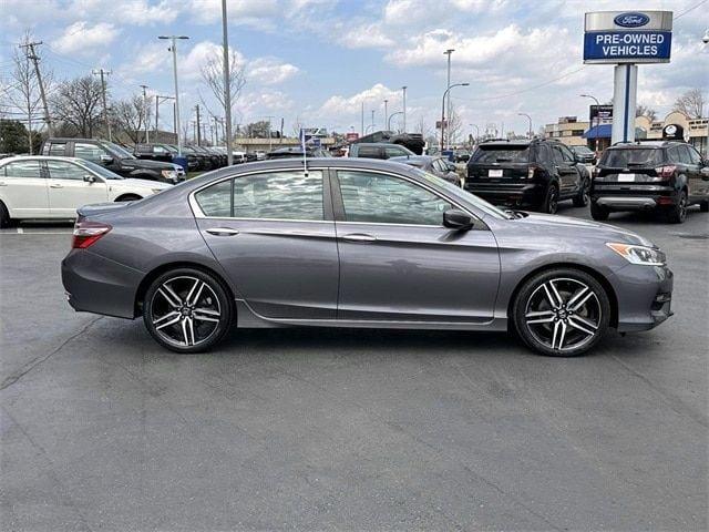 2017 honda accord sport se in center line, michigan