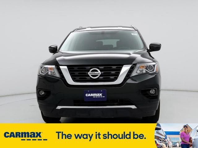 2019 nissan pathfinder sv